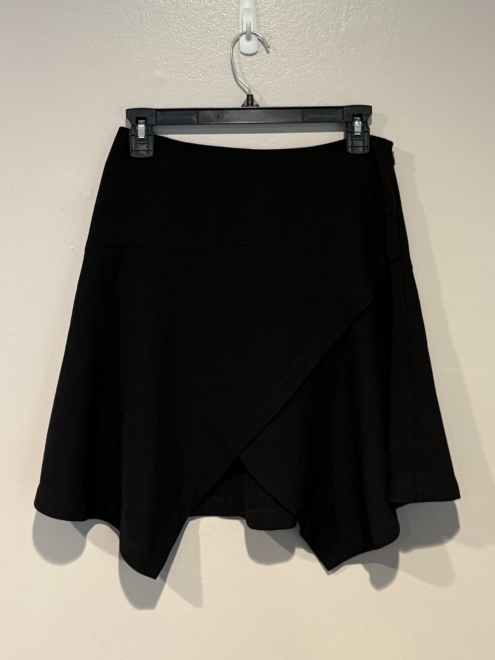 BB Dakota Black Asymmetrical Hem Skirt
